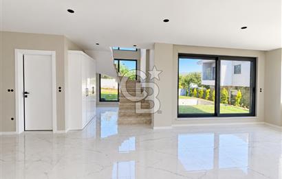 Şile Sofularda 480m² Arsa İçinde Özel Havuzlu Sıfır Villa