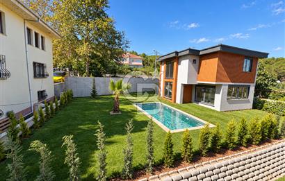 Şile Sofularda 480m² Arsa İçinde Özel Havuzlu Sıfır Villa