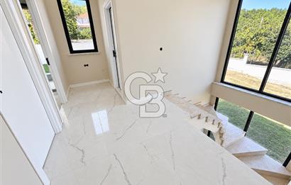 Şile Sofularda 480m² Arsa İçinde Özel Havuzlu Sıfır Villa