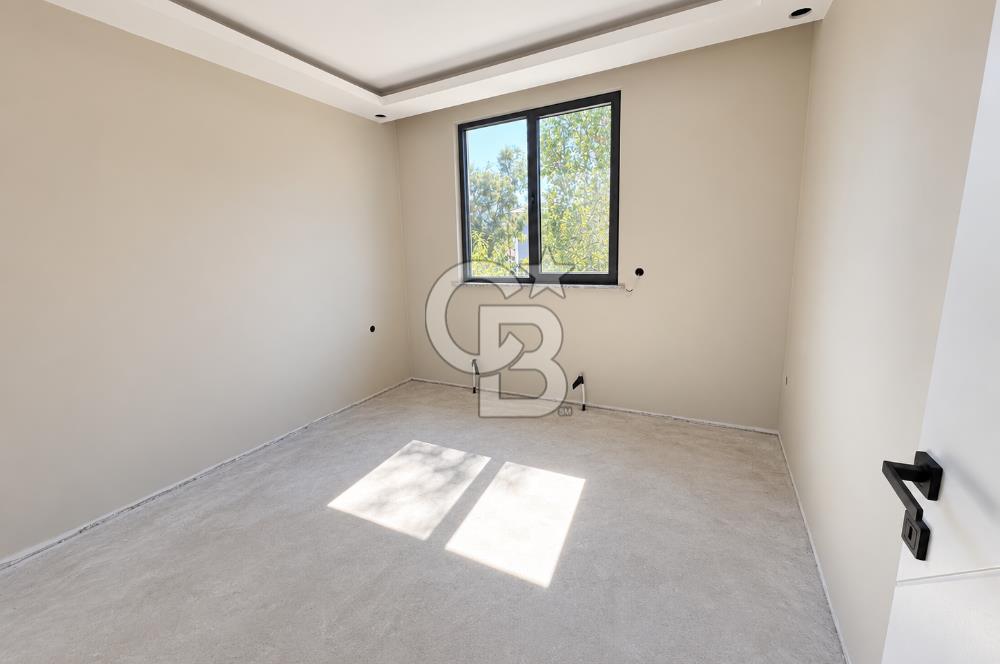 Şile Sofularda 480m² Arsa İçinde Özel Havuzlu Sıfır Villa
