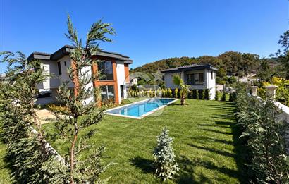 Şile Sofularda 480m² Arsa İçinde Özel Havuzlu Sıfır Villa