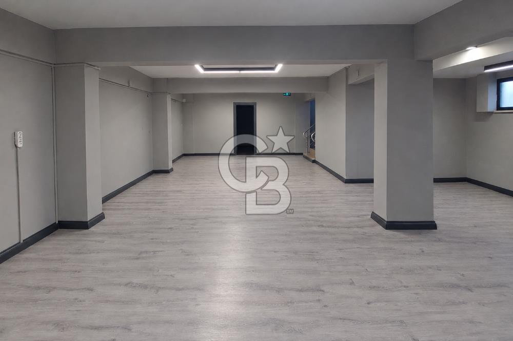 AKÇAYDA FIRSAT! ANA YOL ÜZERİNDE GENİŞ VİTRİNLİ KİRALIK İŞ YERİ