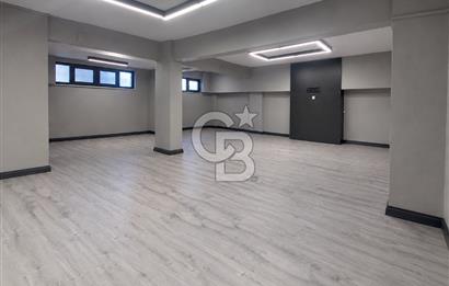 AKÇAYDA FIRSAT! ANA YOL ÜZERİNDE GENİŞ VİTRİNLİ KİRALIK İŞ YERİ