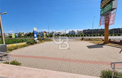 AKÇAYDA FIRSAT! ANA YOL ÜZERİNDE GENİŞ VİTRİNLİ KİRALIK İŞ YERİ