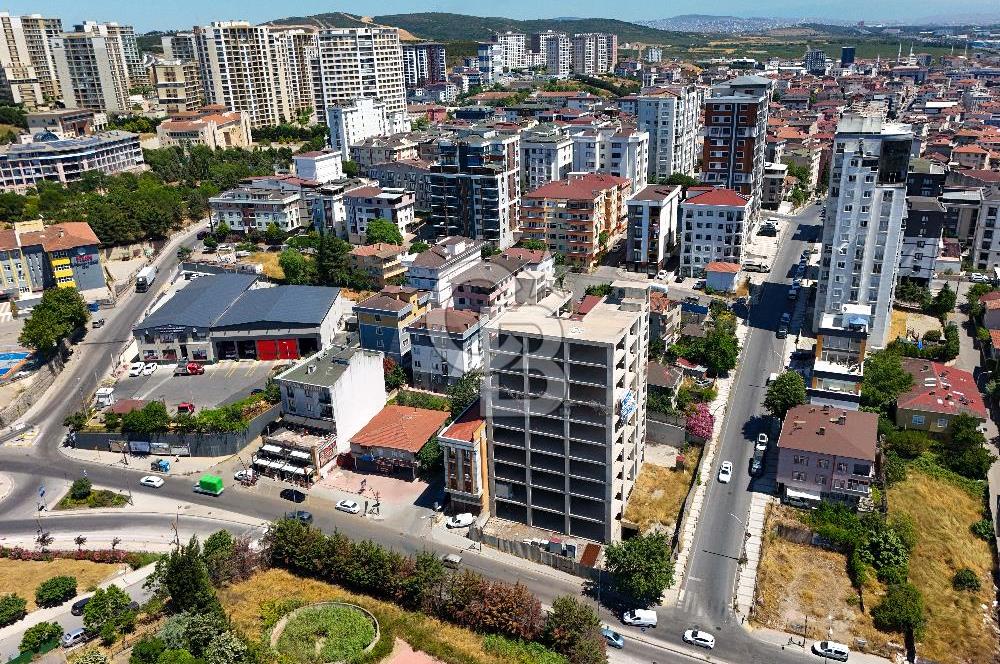 TUZLA E5'TE OTEL RUHSATLI 7.200 M2 SATILIK KOMPLE BİNA
