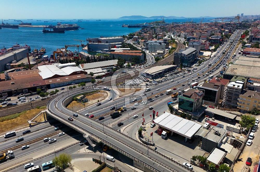 TUZLA E5'TE OTEL RUHSATLI 7.200 M2 SATILIK KOMPLE BİNA