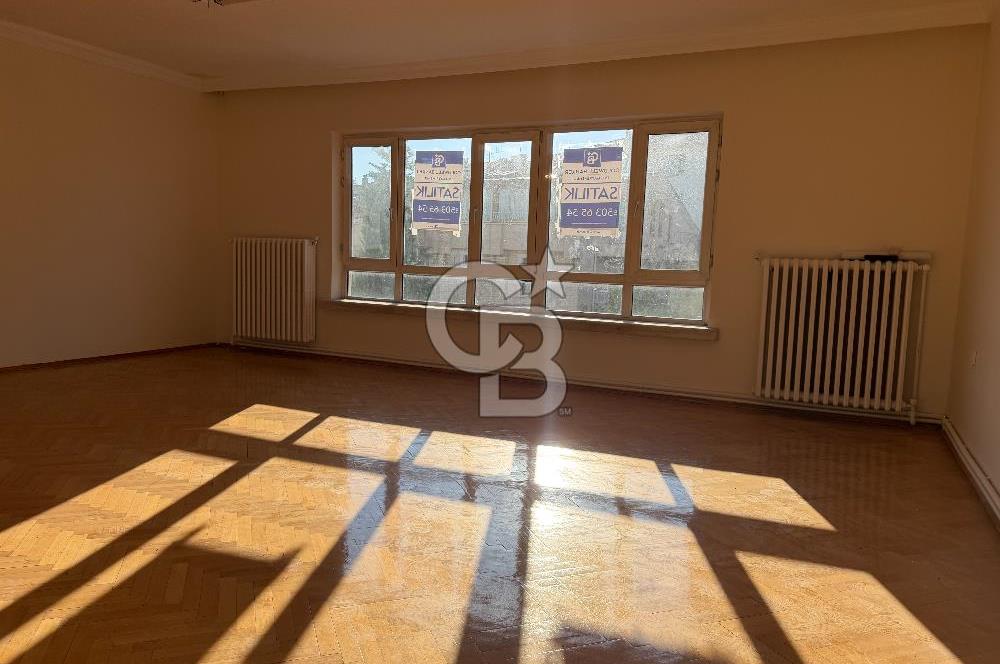 SUBAYEVLERI SANDALCI SOKAK'TA ALTINPARK MANZARALI SATILIK DAİRE