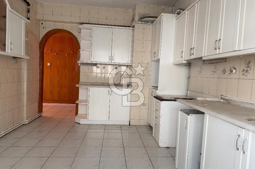 SUBAYEVLERI SANDALCI SOKAK'TA ALTINPARK MANZARALI SATILIK DAİRE