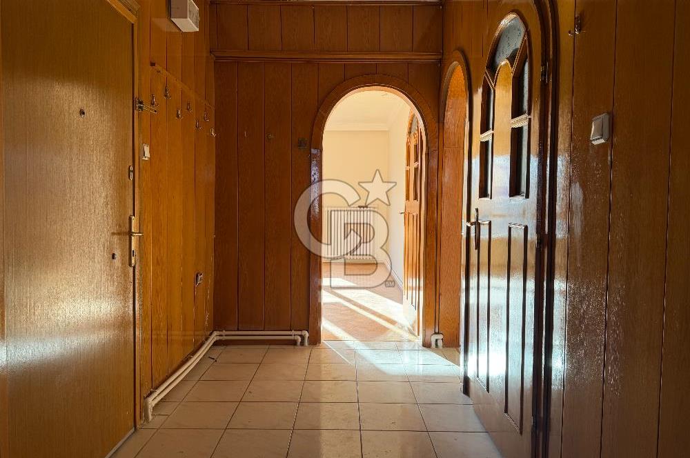 SUBAYEVLERI SANDALCI SOKAK'TA ALTINPARK MANZARALI SATILIK DAİRE
