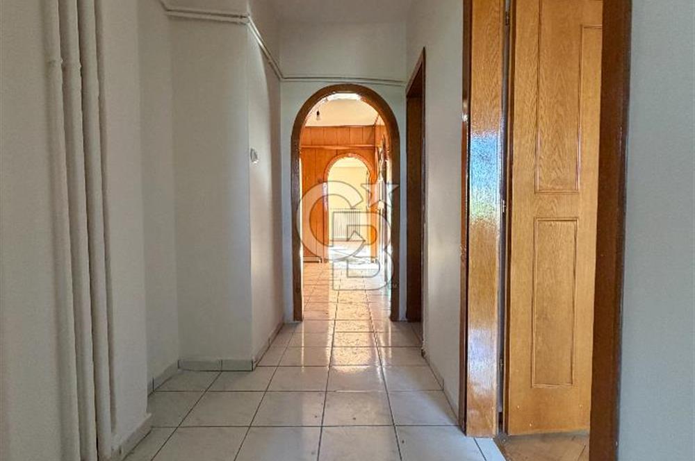 SUBAYEVLERI SANDALCI SOKAK'TA ALTINPARK MANZARALI SATILIK DAİRE