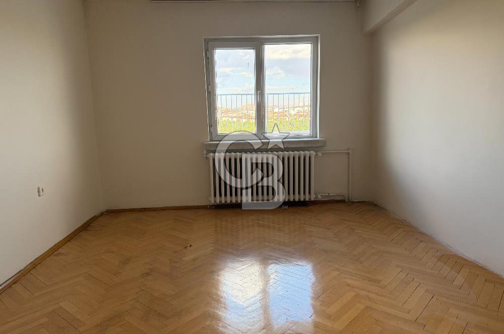 SUBAYEVLERI SANDALCI SOKAK'TA ALTINPARK MANZARALI SATILIK DAİRE