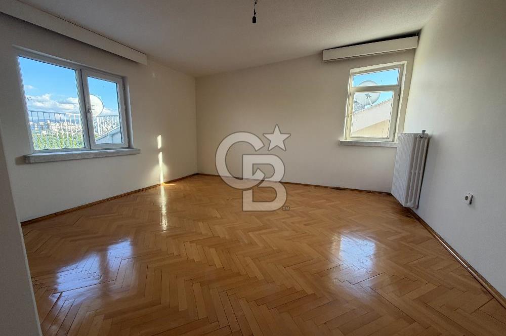 SUBAYEVLERI SANDALCI SOKAK'TA ALTINPARK MANZARALI SATILIK DAİRE