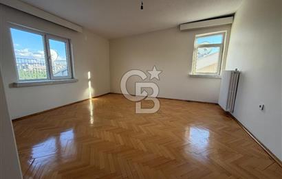 SUBAYEVLERI SANDALCI SOKAK'TA ALTINPARK MANZARALI SATILIK DAİRE