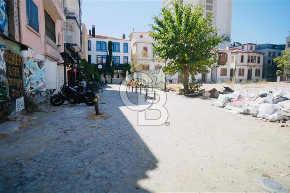 İZMİR ALSANCAK DENİZE 200 METRE 3 KATLI KOMPLE SATILIK BİNA