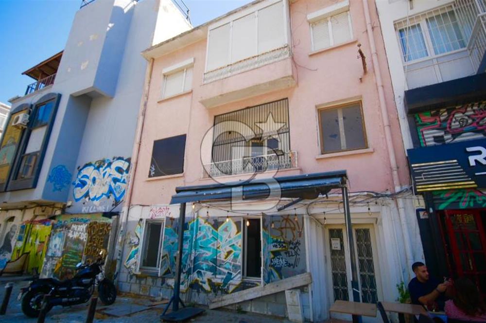 İZMİR ALSANCAK DENİZE 200 METRE 3 KATLI KOMPLE SATILIK BİNA