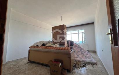 LAPSEKİ FERİBOT İSKELESİNDE SATILIK 2+1 DAİRE