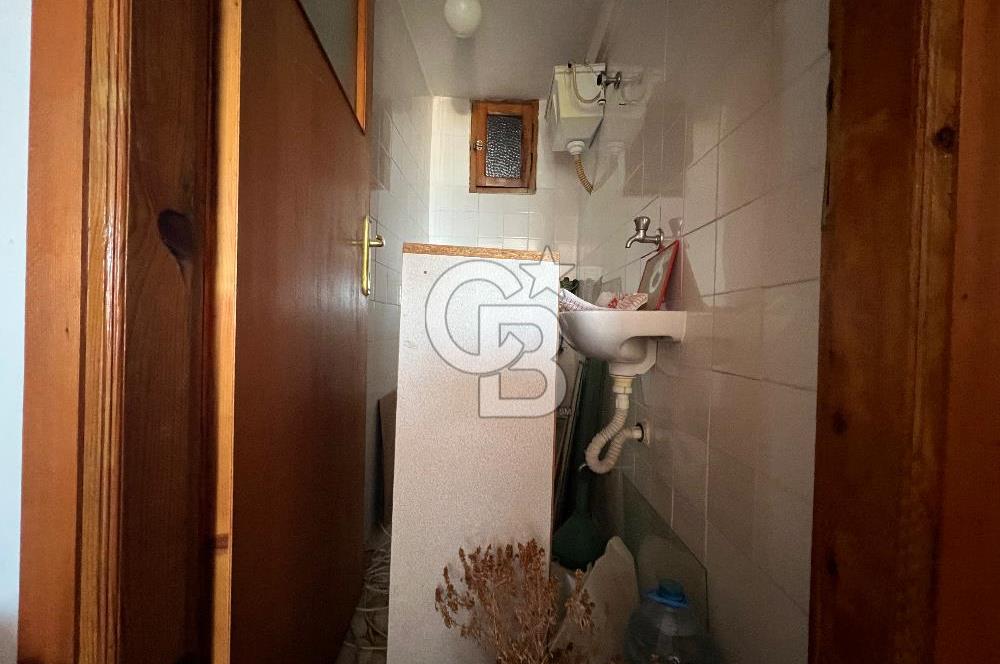 LAPSEKİ FERİBOT İSKELESİNDE SATILIK 2+1 DAİRE