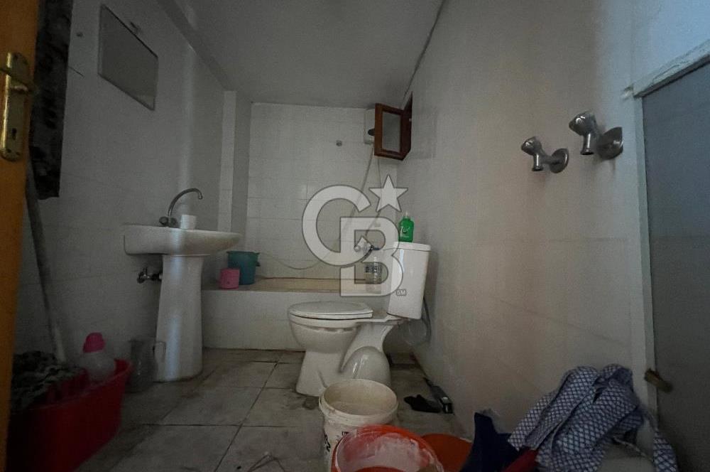 LAPSEKİ FERİBOT İSKELESİNDE SATILIK 2+1 DAİRE
