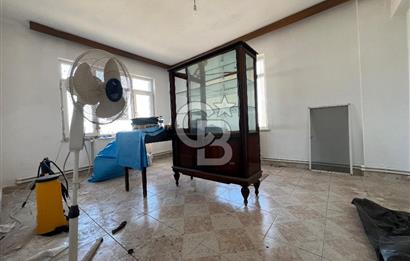 LAPSEKİ FERİBOT İSKELESİNDE SATILIK 2+1 DAİRE