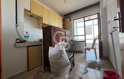 LAPSEKİ FERİBOT İSKELESİNDE SATILIK 2+1 DAİRE