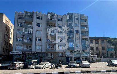 LAPSEKİ FERİBOT İSKELESİNDE SATILIK 2+1 DAİRE