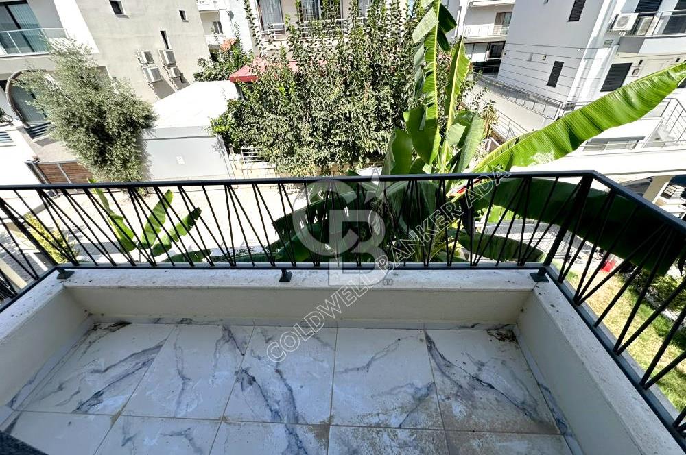 Kadınlar Denizi'nde Deniz Manzaralı, Havuzlu, 4+1 Müstakil Villa