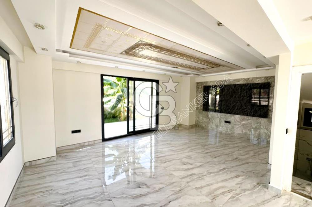 Kadınlar Denizi'nde Deniz Manzaralı, Havuzlu, 4+1 Müstakil Villa