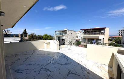 Kadınlar Denizi'nde Deniz Manzaralı, Havuzlu, 4+1 Müstakil Villa