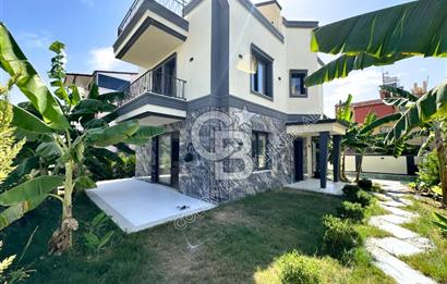 Kadınlar Denizi'nde Deniz Manzaralı, Havuzlu, 4+1 Müstakil Villa