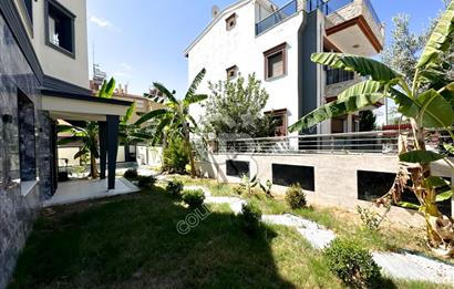 Kadınlar Denizi'nde Deniz Manzaralı, Havuzlu, 4+1 Müstakil Villa