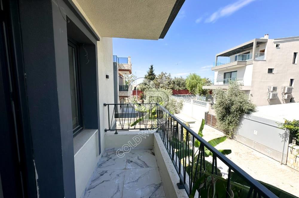 Kadınlar Denizi'nde Deniz Manzaralı, Havuzlu, 4+1 Müstakil Villa