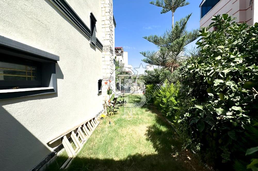 Kadınlar Denizi'nde Deniz Manzaralı, Havuzlu, 4+1 Müstakil Villa