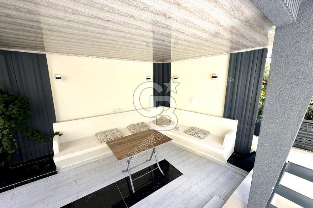 Kadınlar Denizi'nde Deniz Manzaralı, Havuzlu, 4+1 Müstakil Villa