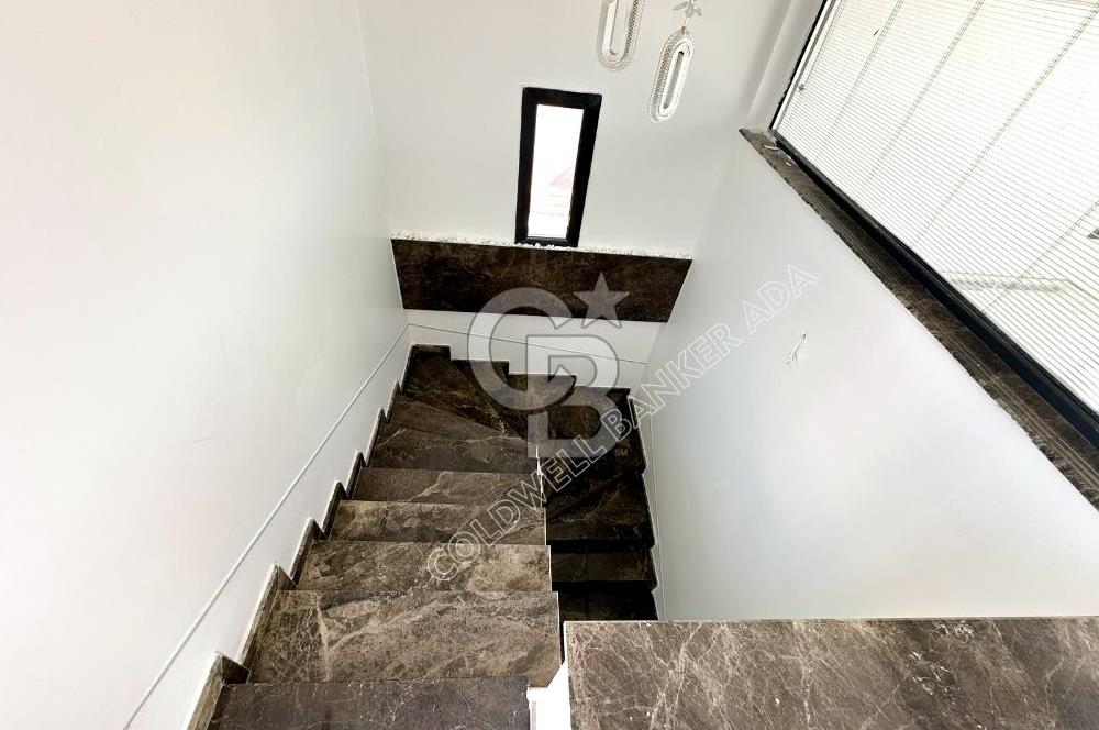 Kadınlar Denizi'nde Deniz Manzaralı, Havuzlu, 4+1 Müstakil Villa