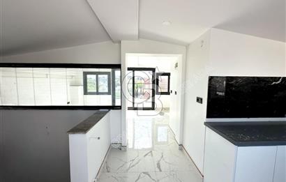 Kadınlar Denizi'nde Deniz Manzaralı, Havuzlu, 4+1 Müstakil Villa