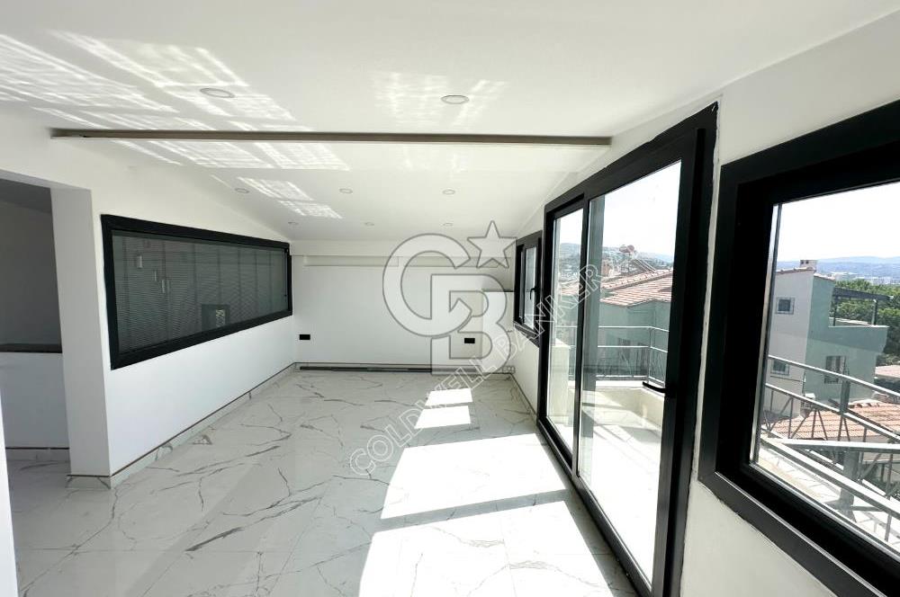 Kadınlar Denizi'nde Deniz Manzaralı, Havuzlu, 4+1 Müstakil Villa