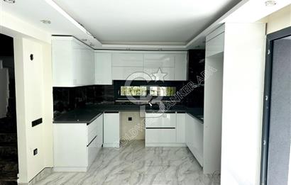 Kadınlar Denizi'nde Deniz Manzaralı, Havuzlu, 4+1 Müstakil Villa