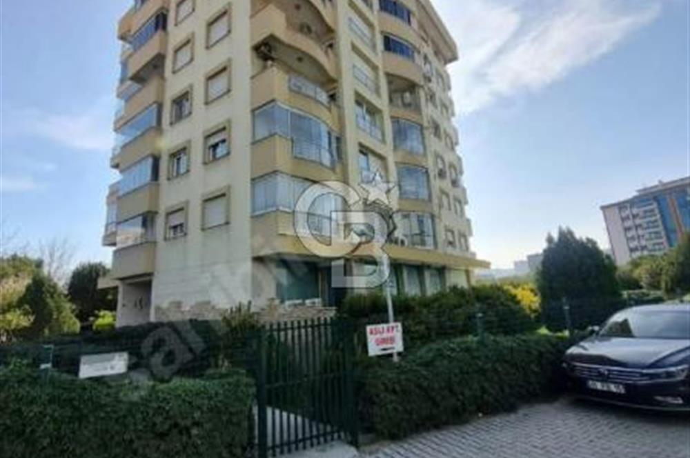 Bornova'da 140 metre kare satılık daire