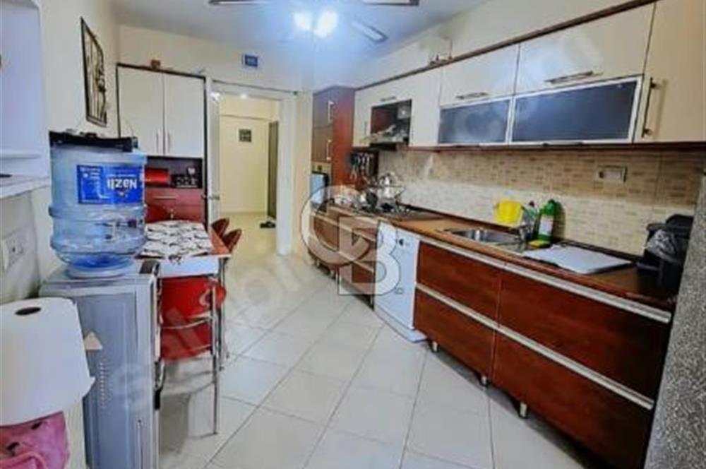 Bornova'da 140 metre kare satılık daire
