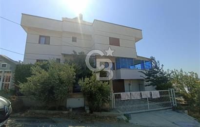 Seferihisar Akarca'da 5+2 satılık villa