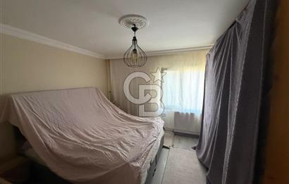 KURUÇEŞMEDE SATILIK 2+1 ARA KAT DAİRE. ARAÇ TAKASI OLUR