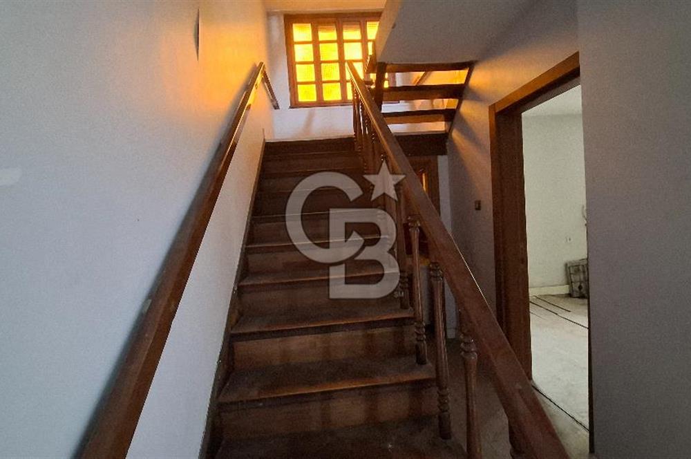 Avcılar Denizköşkler Sahilde SATILIK 4+1 Tripleks Villa