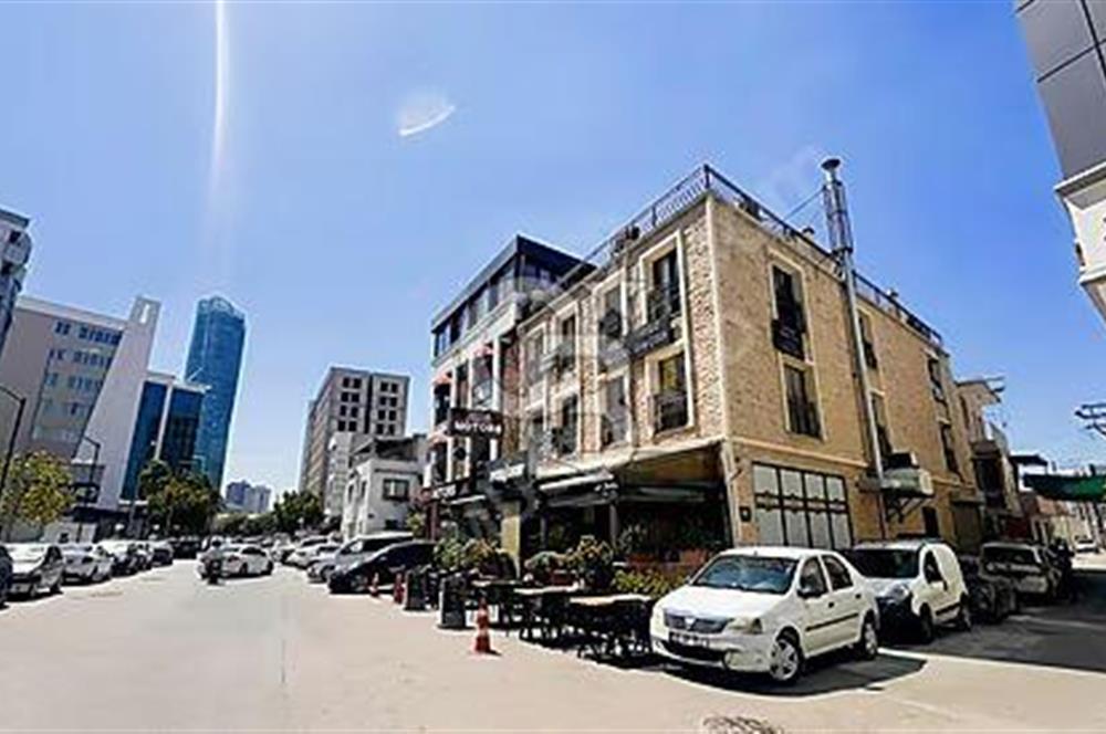MUSELAND-Bayraklı Adliye Yakını 1+0 Kiralık Ofis