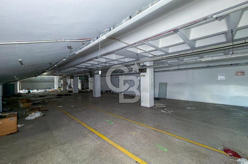 Bağcılar mahmutbeyde 13.000 m2 İskanlı Bina