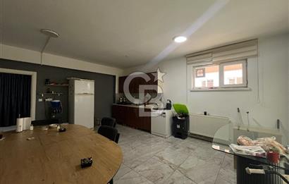 Mamak Cadde Üzerinde Yapılı Köşe Satılık Dükkan 