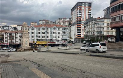 Mamak Cadde Üzerinde Yapılı Köşe Satılık Dükkan 