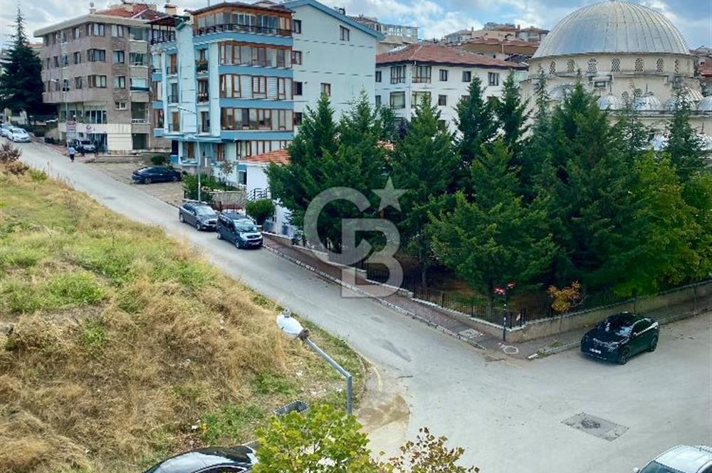 # BİRLİK MAHALLESİ’NDE SATILIK 180 m² 5+1 ÇATI ARALI DUBLEKS