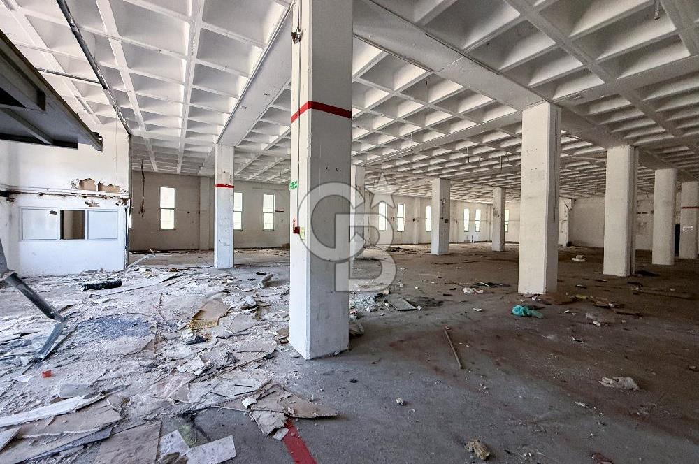 Bağcılar Mahmutbey'de Satılık 8.000 m2 Komple Bina
