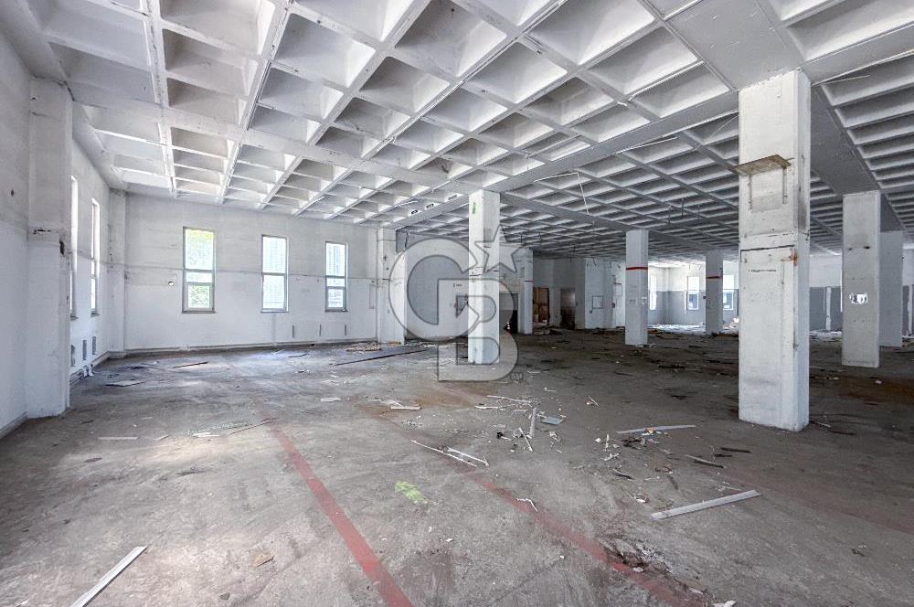 Bağcılar Mahmutbey'de Satılık 8.000 m2 Komple Bina