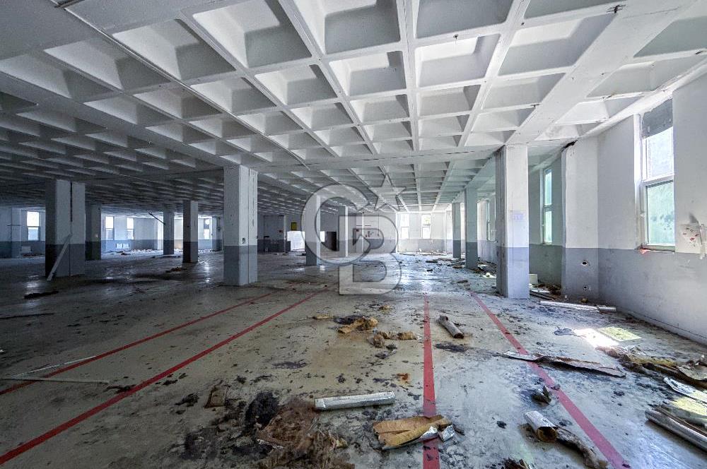 Bağcılar Mahmutbey'de Satılık 8.000 m2 Komple Bina